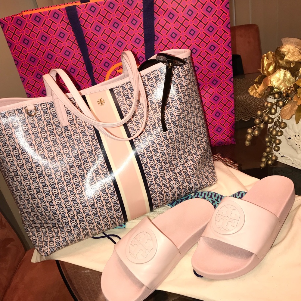 ((On Hold)) Tory Burch Gemini Link Tote Bag